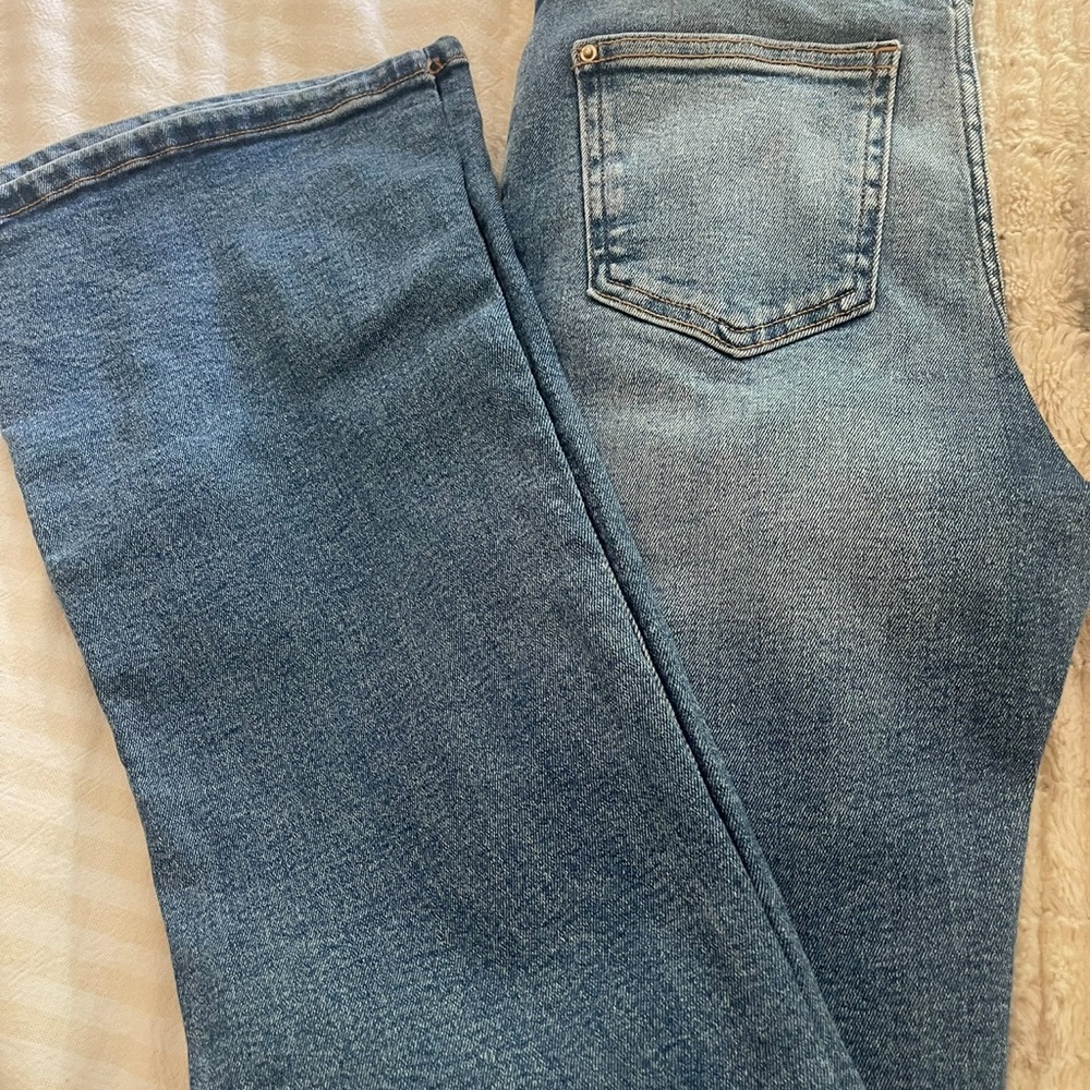 Zara Women's Straight Leg Blue Jeans